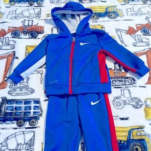 Nike matching set! Size 18M